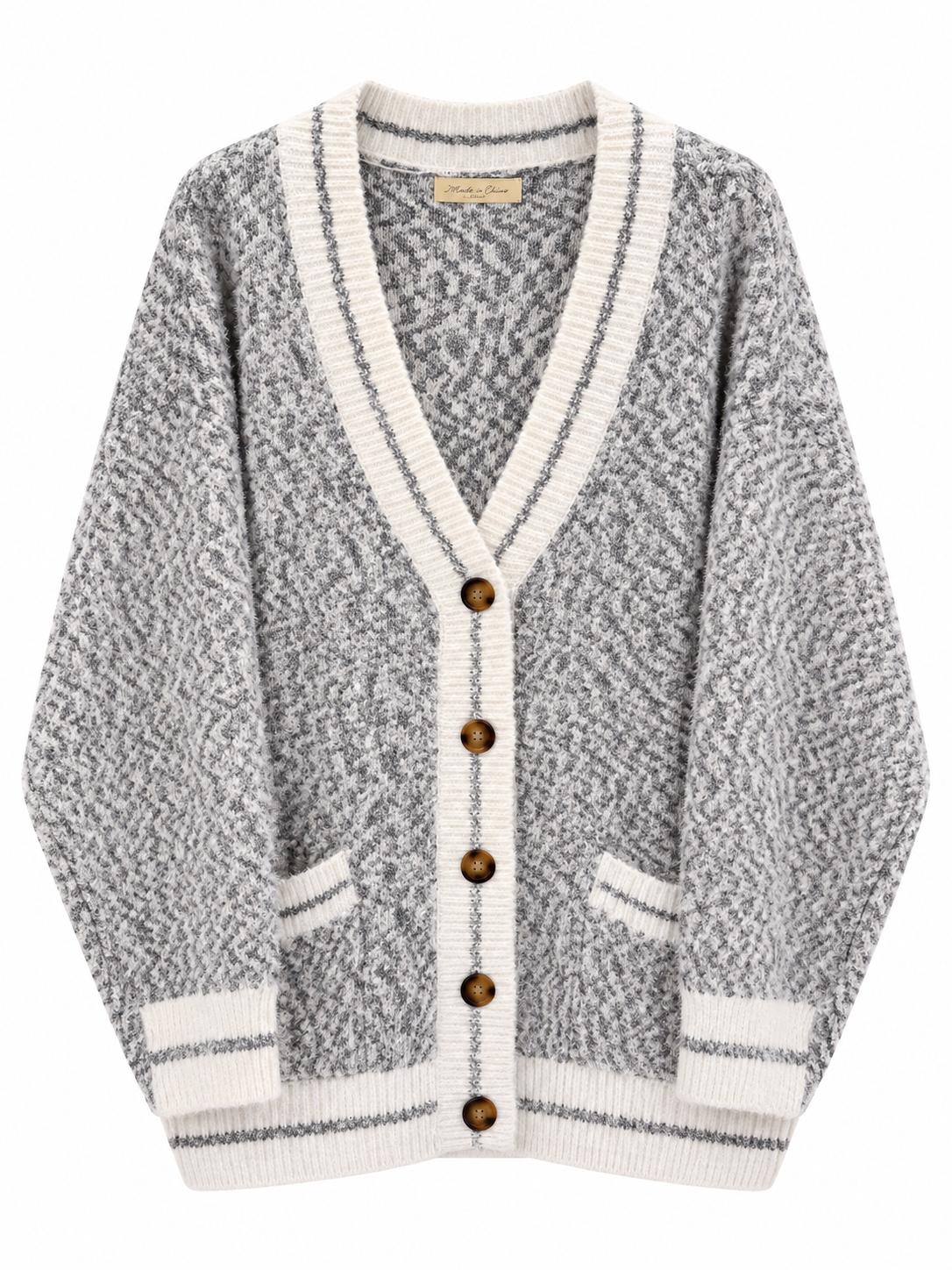 Cardigan damă tricotat cu nasturi – modele diverse