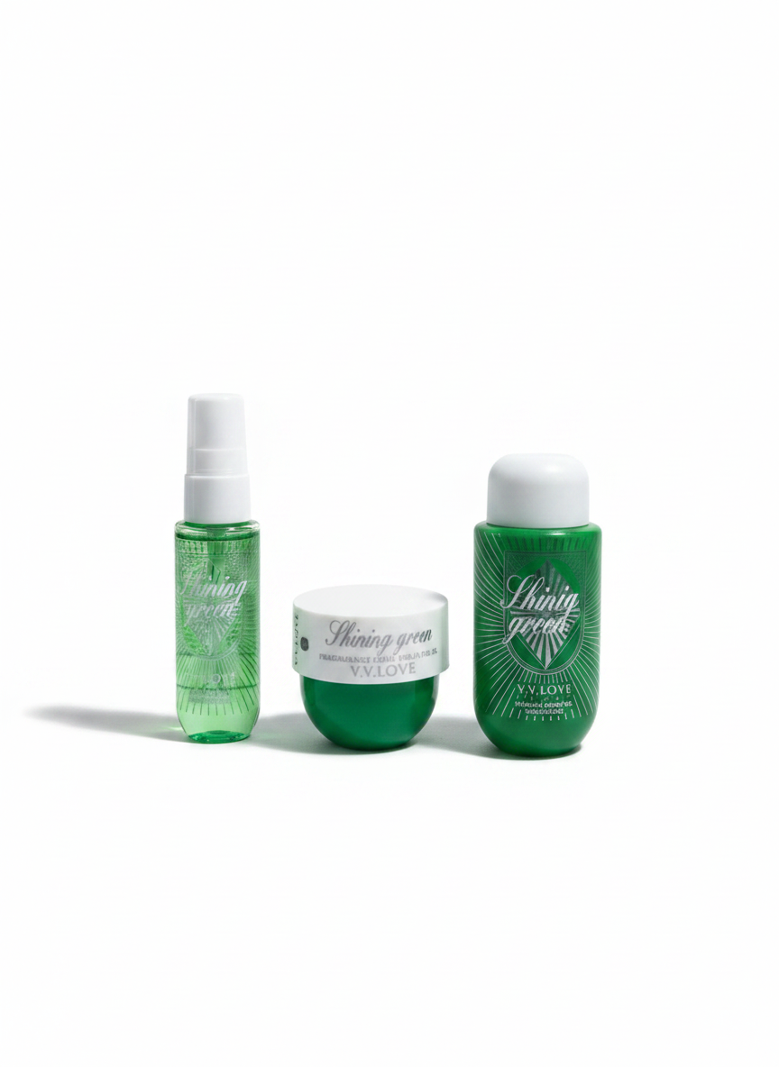 Travel Kit shining green , set cadou corp – body mist 40 ml, gel de dus 90 ml, crema de corp 50 ml